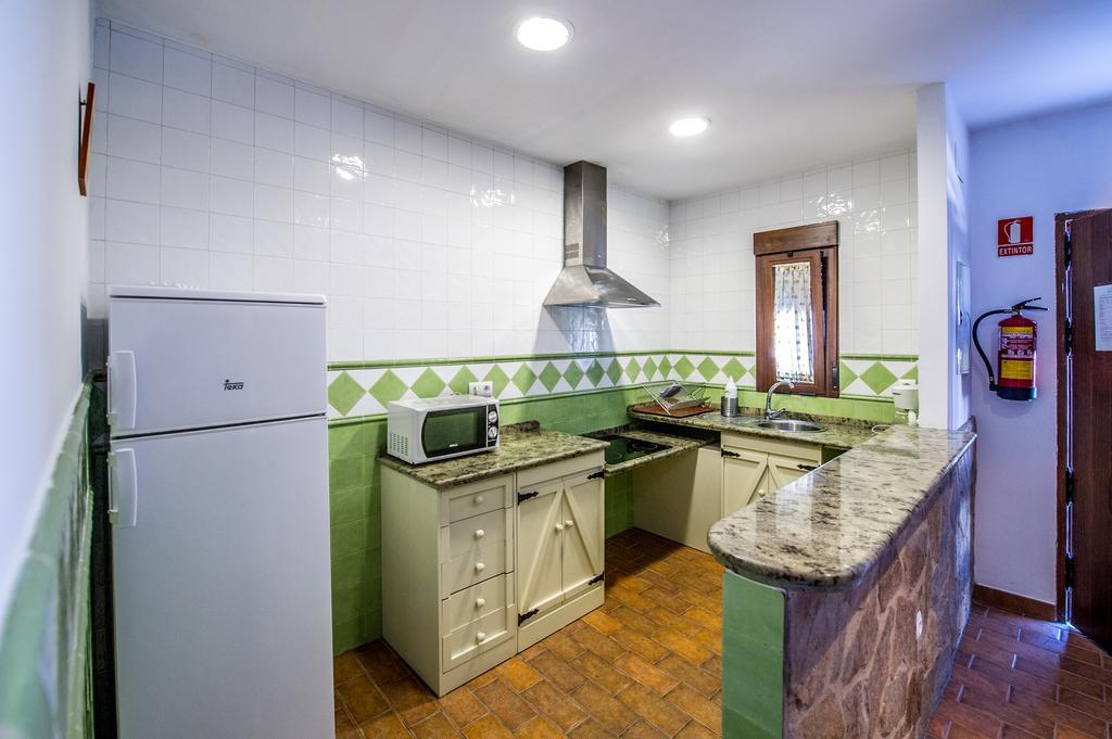 Apartamentos La Venta Del Charco การ์เดญา ห้อง รูปภาพ