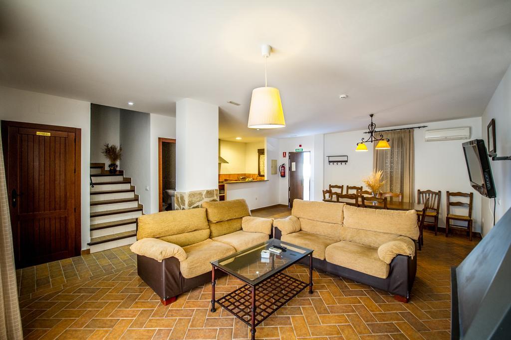 Apartamentos La Venta Del Charco การ์เดญา ห้อง รูปภาพ