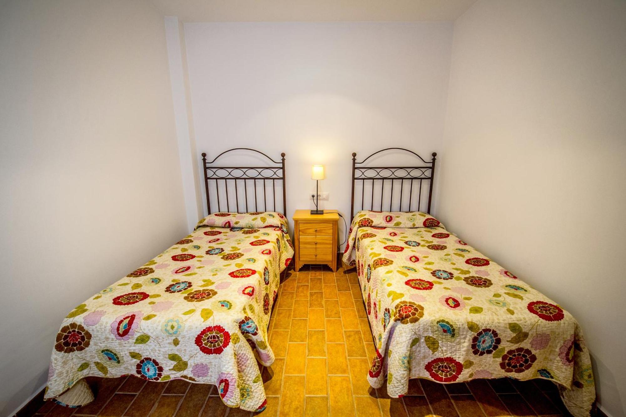 Apartamentos La Venta Del Charco การ์เดญา ห้อง รูปภาพ