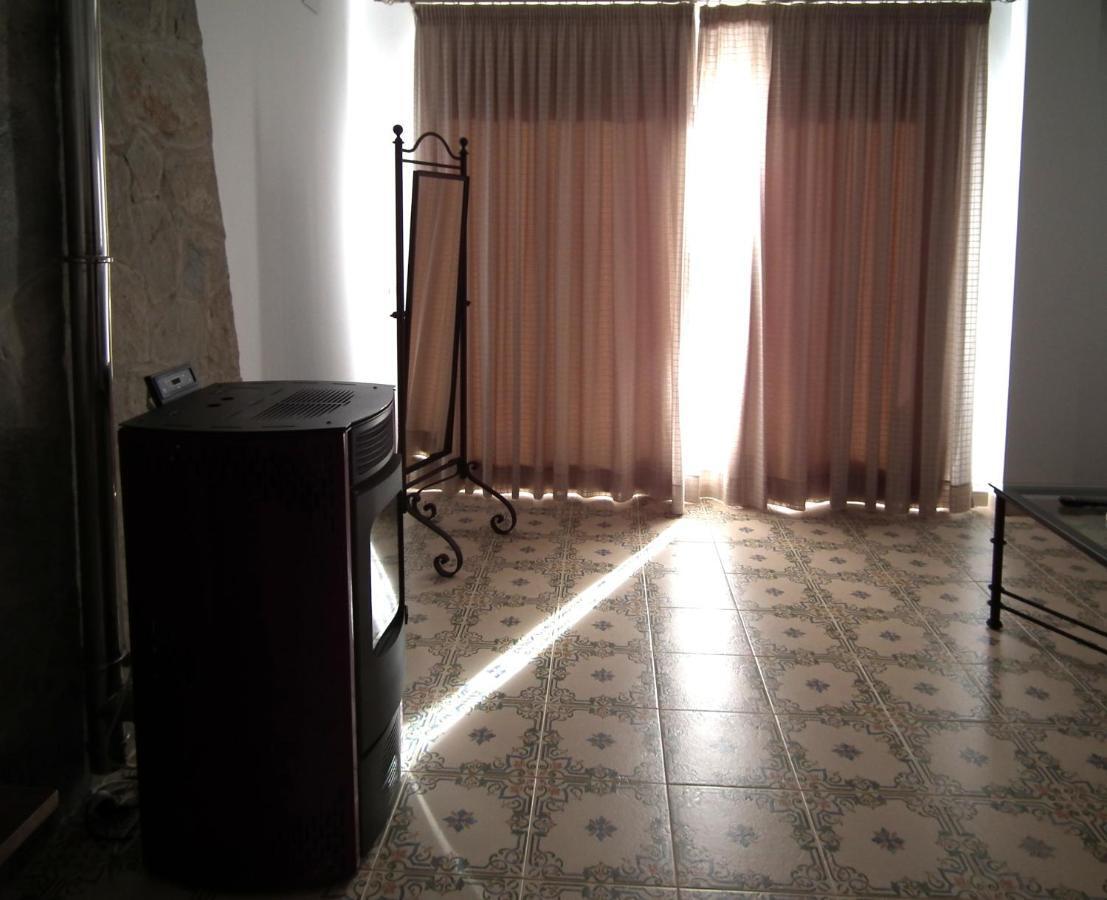 Apartamentos La Venta Del Charco การ์เดญา ภายนอก รูปภาพ